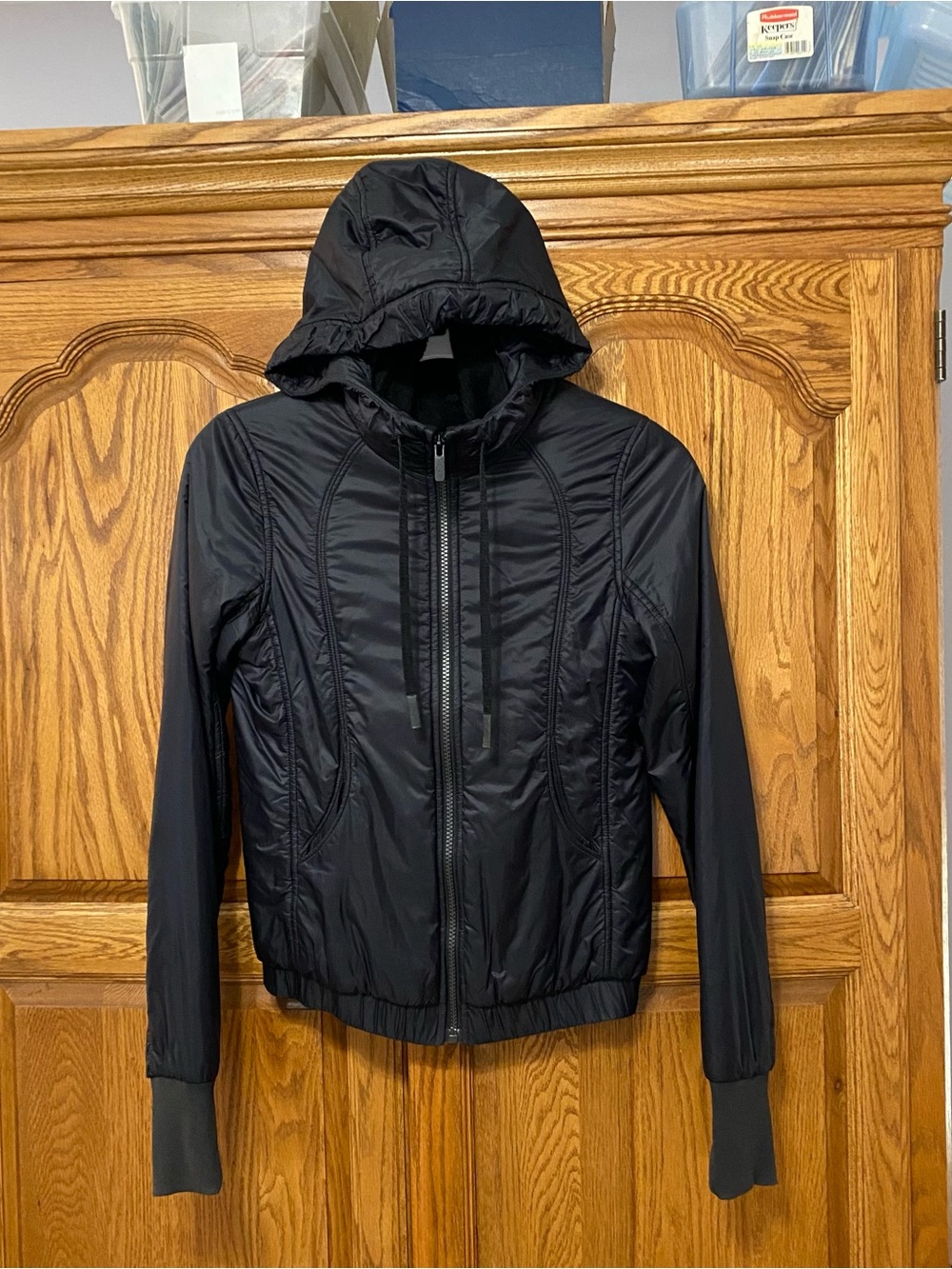 Lululemon Scuba Hoodie Glyde Jacket Black Women’s Sz 2‎ Athletic Workout Yoga